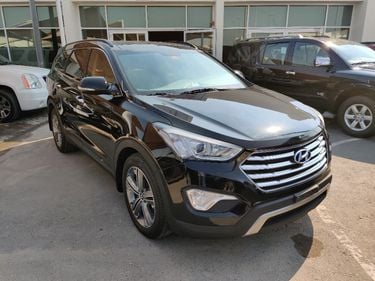 Hyundai Santa Fe 2016 Grand V6 Panoramic Roof Mid Options V6 Gcc Specs For Sale Aed 56 000 Black 2016