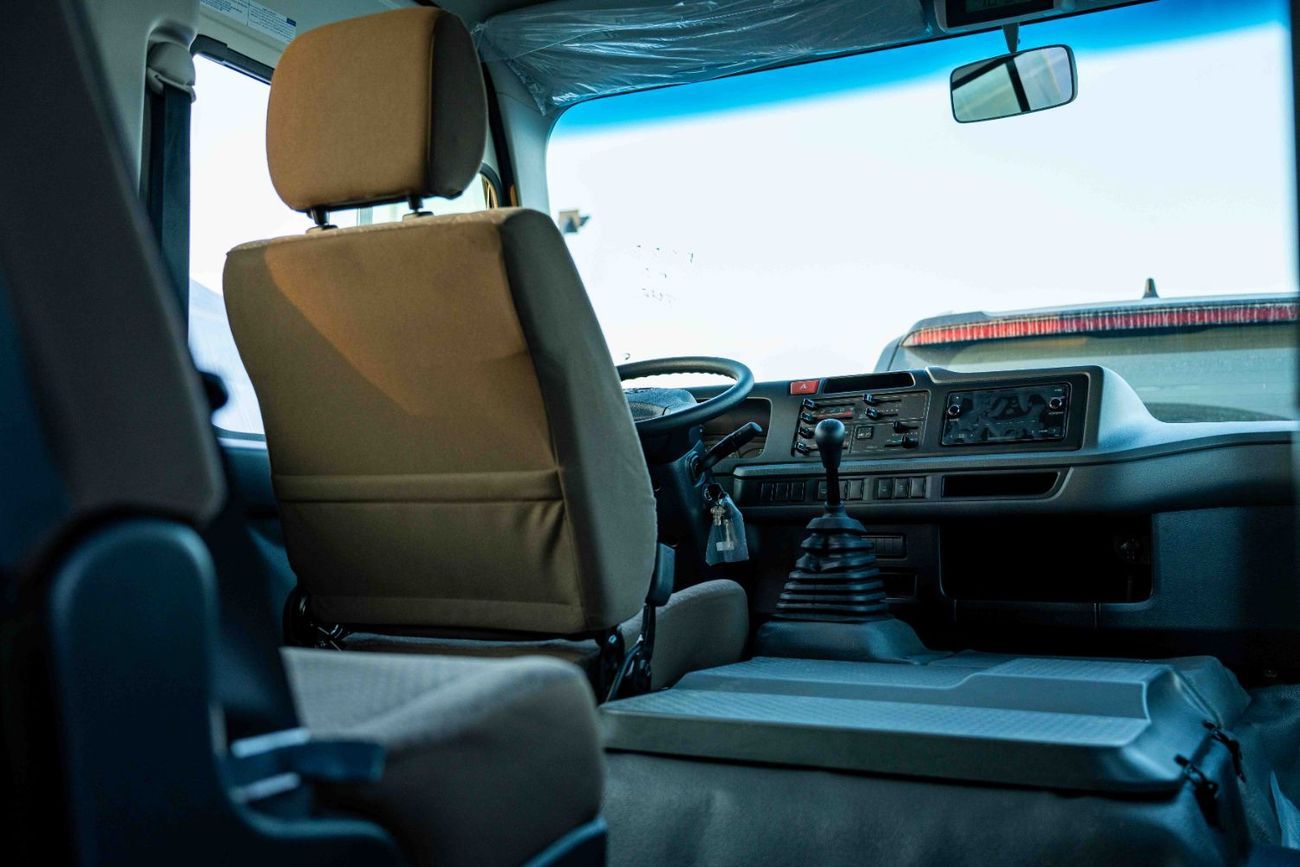 تويوتا كوستر Toyota Coaster 2025 2.7L Petrol 23 Seats