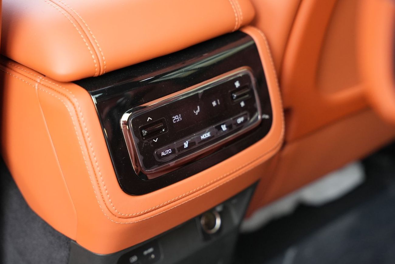 روكس 01 2026 ROX 01 Long Range Hybrid SUV 7-Seaters AWD 0Km