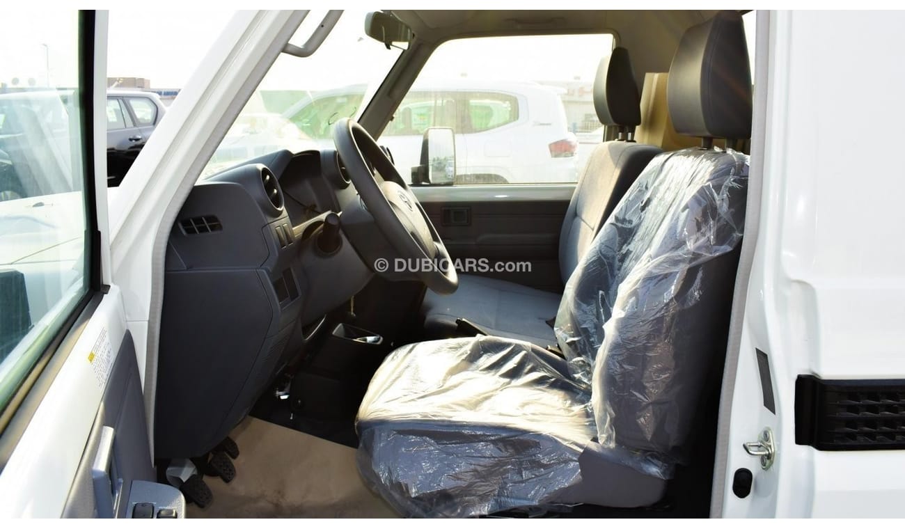 Toyota Land Cruiser Pick Up SC 4.2L Diesel V6 Single Cabin