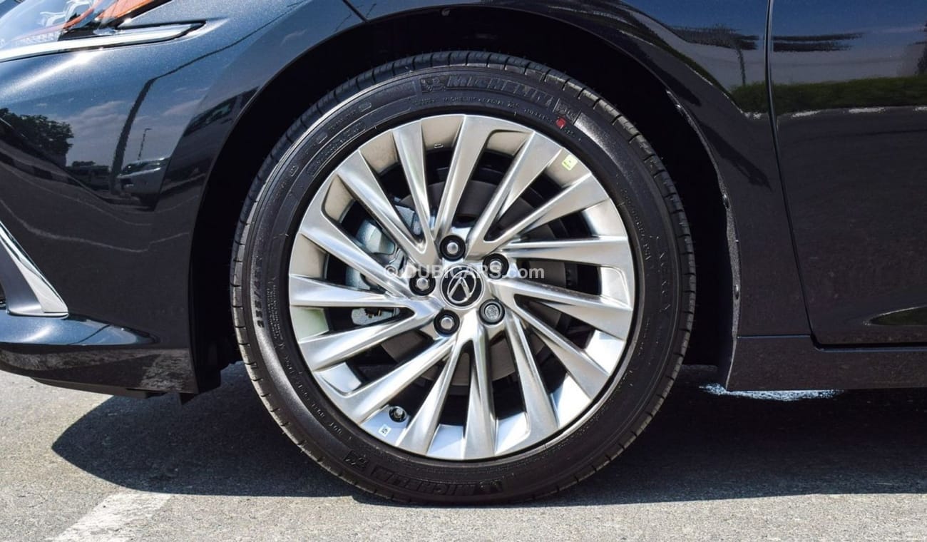 لكزس ES 350 Ultra Luxury Package (Export). Local Registration +10%