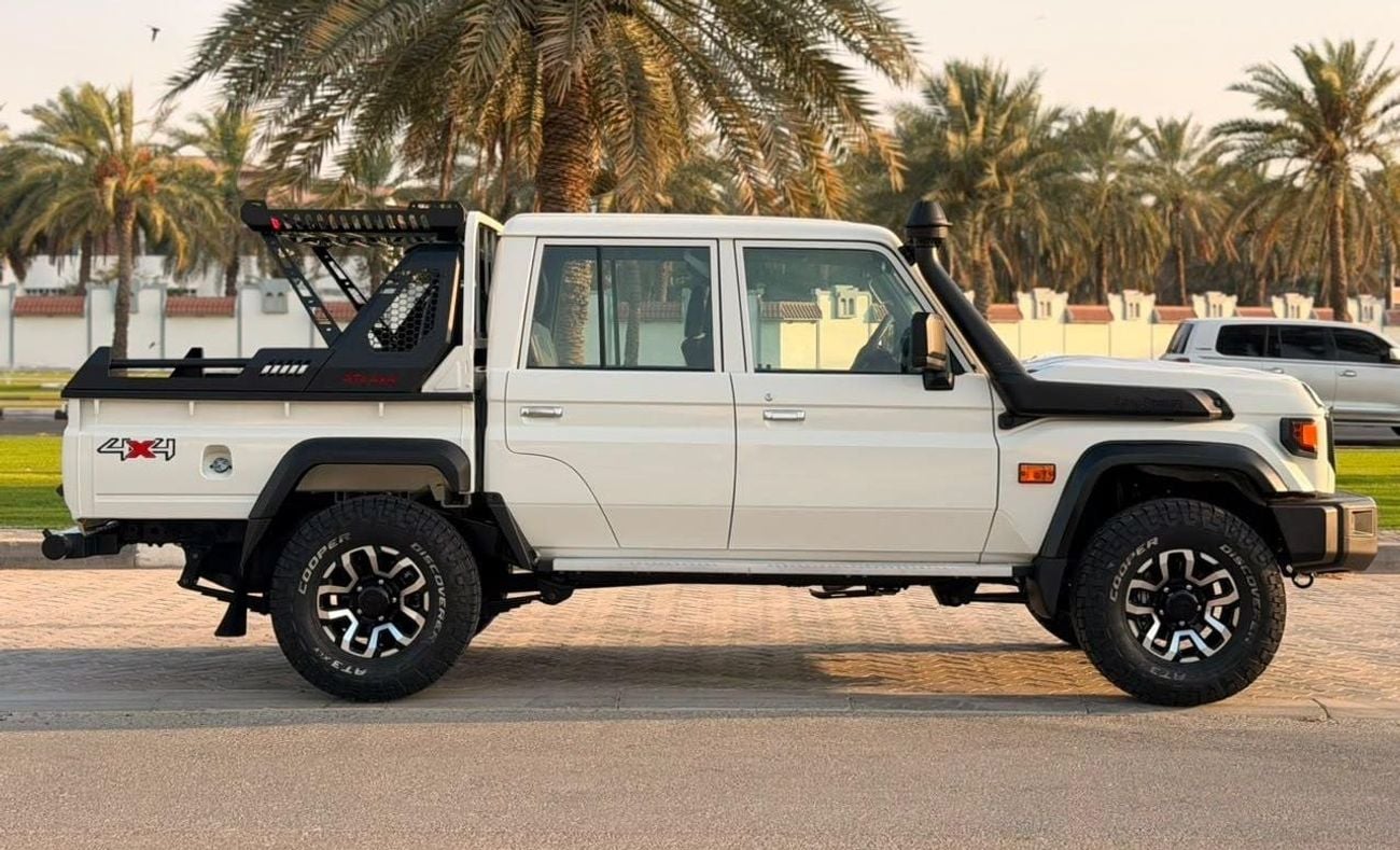 تويوتا لاند كروزر بيك آب Brand New L Pickup Australian Specs Diesel engine Right hand Drive Manual Gear