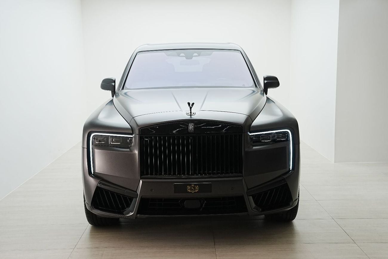 Rolls Royce Cullinan BLACK BADGE , FACELIFT, Rear VIP Seats w/ Screens, Starlight, Bespoke Audio, GCC Specs!