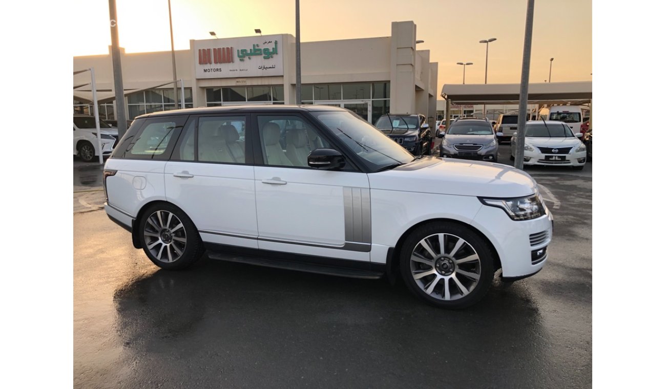 Land Rover Range Rover Vogue Supercharged Rang rover VOUGE super charge model 2013 GCC car prefect condition full option panoramic roof leath5