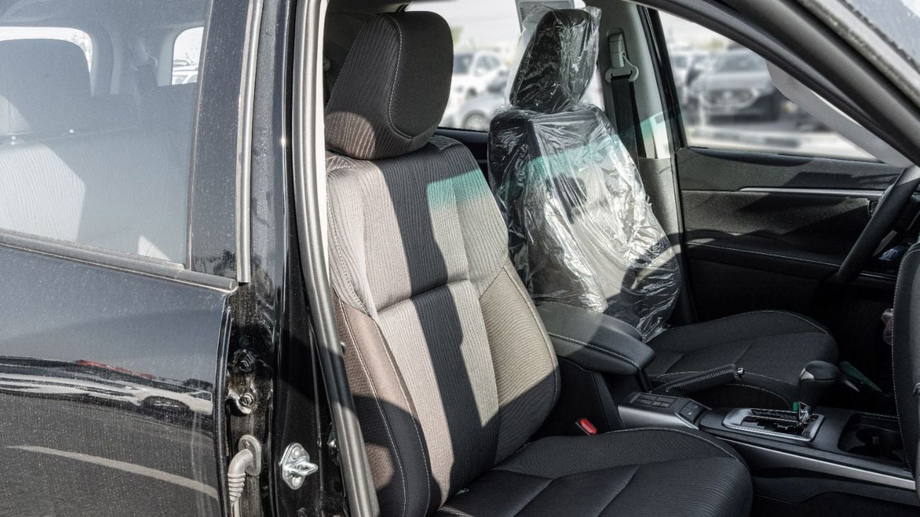 تويوتا فورتونر 2026 Toyota Fortuner VX 4.0L AT Petrol (Black-Black)