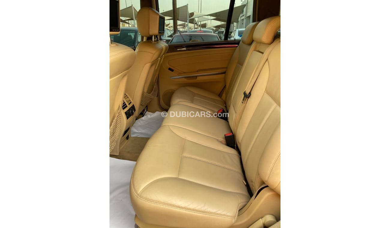 Mercedes-Benz GL 500 Mercedes GL500,2009, GCC, full option , like new, in excellent condition