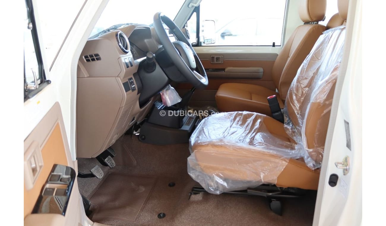 Toyota Land Cruiser 70 2022 TOYOTA GRJ 71 4.0 V6 70TH ANNIVERSARY DIFF LOCK