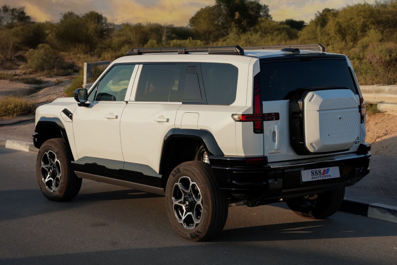 دونج فينج إم هيرو إم 817 M-Hero M817 Pro 1.5T Plug-in Hybrid 0km