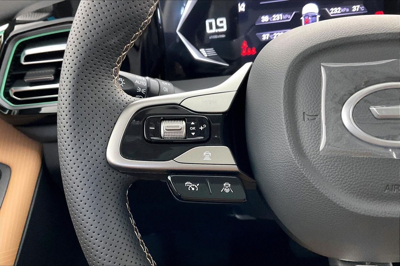 نيسان إكستيرا Titanium | ضمان مجاني لمدة عام | 0 دفعة أولى