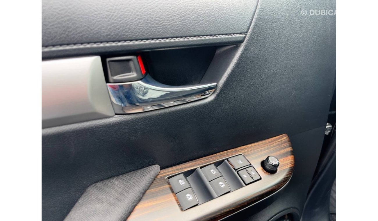 Toyota Hilux SR5, 4.0L Petrol, 4X4 Push Start, Cruise Control Black 2023MY