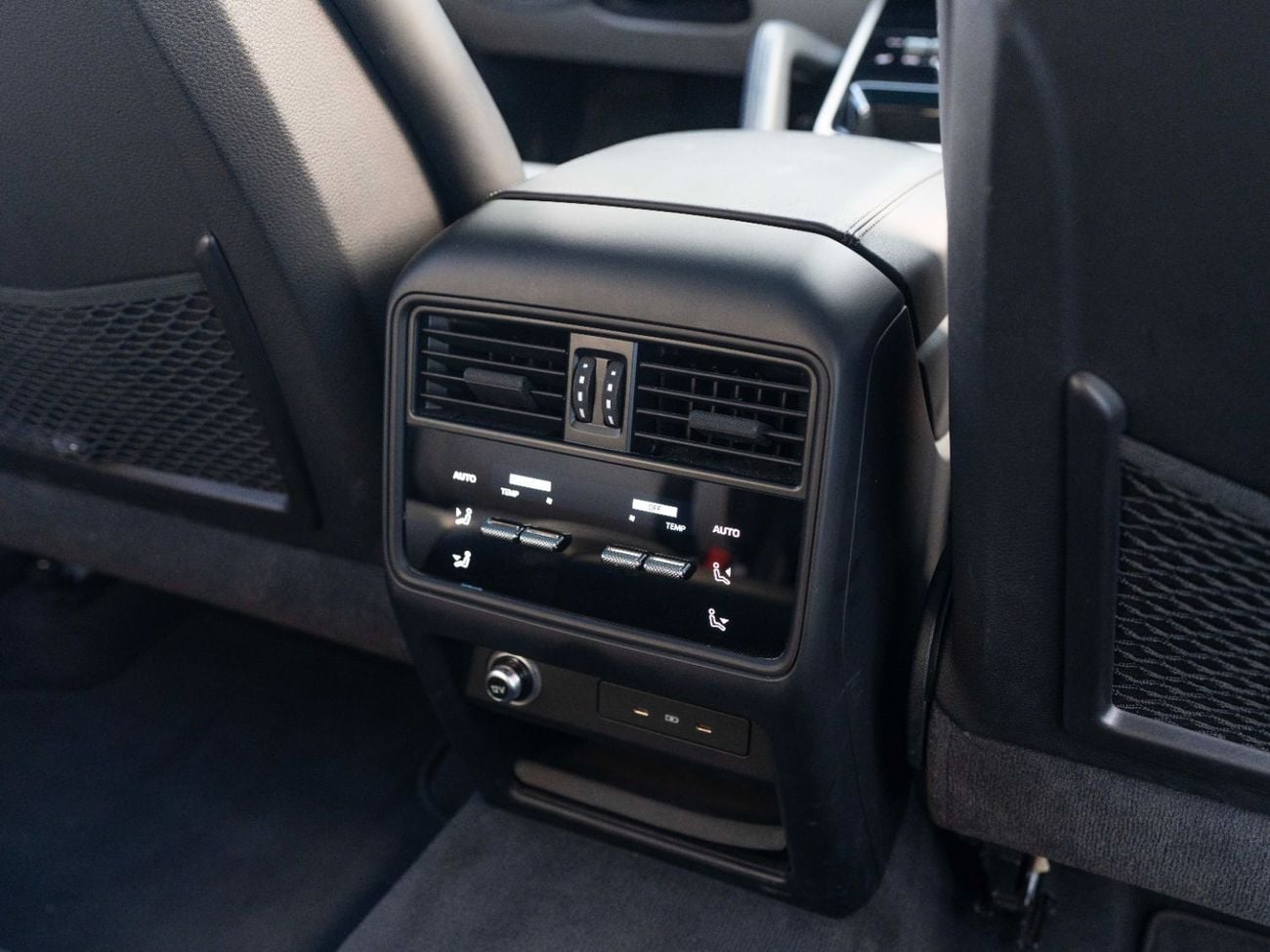 Porsche Cayenne Base Coupe