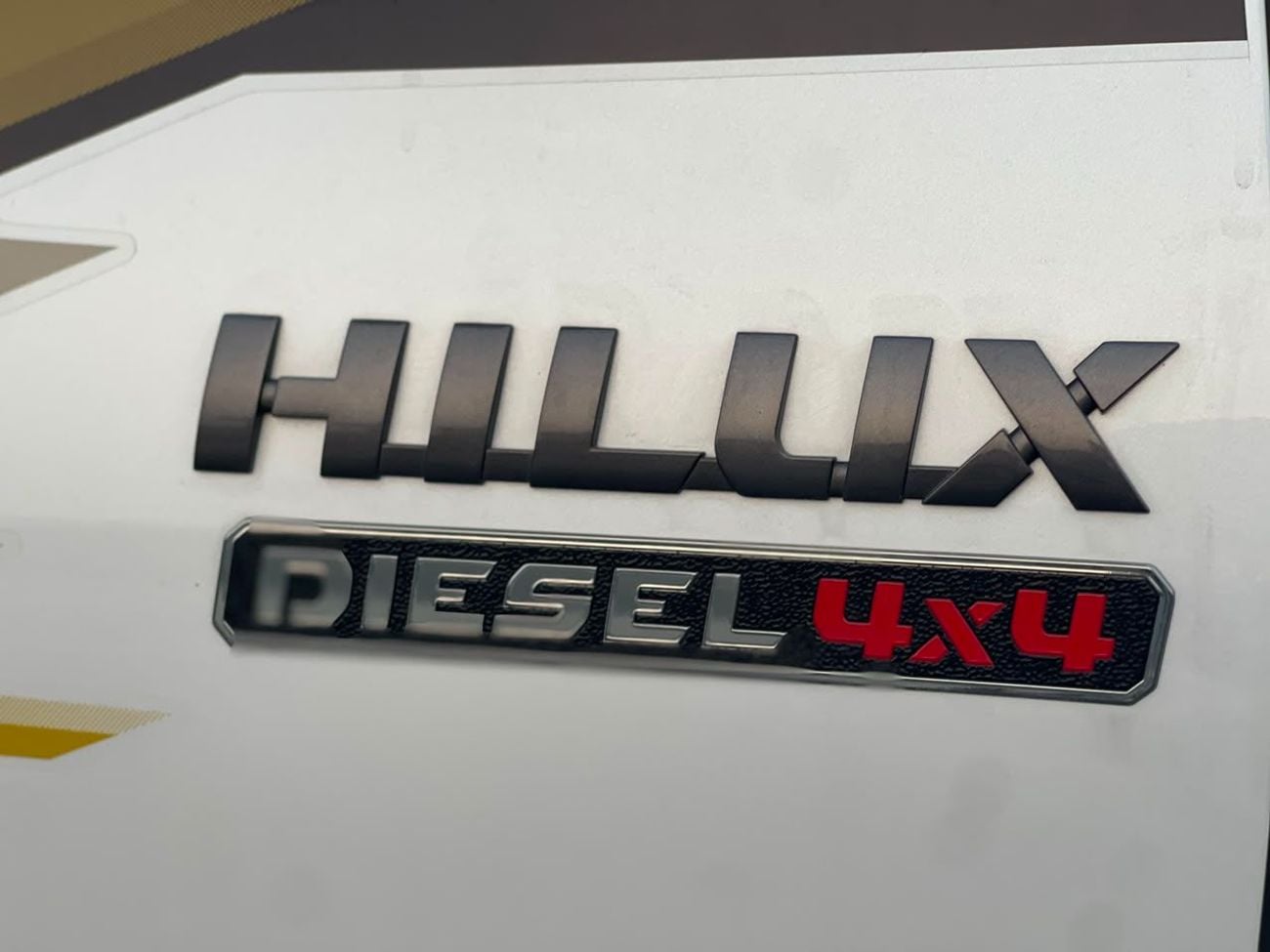 Toyota Hilux SR5 (NON GCC)
