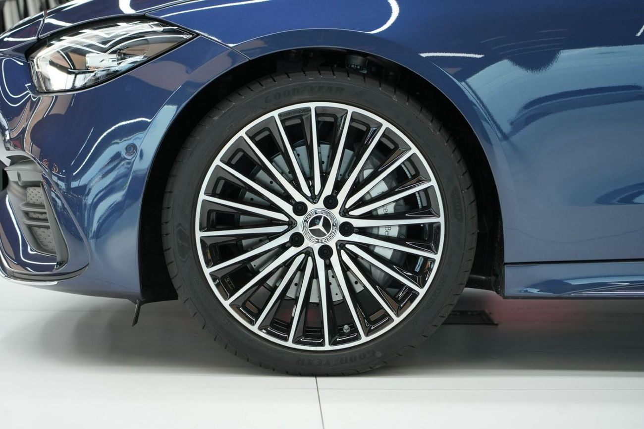 مرسيدس بنز C 200 Mercedes-Benz C 200 Premium | 2026 GCC 0km | Agency Warranty | AMG Package | 360 View