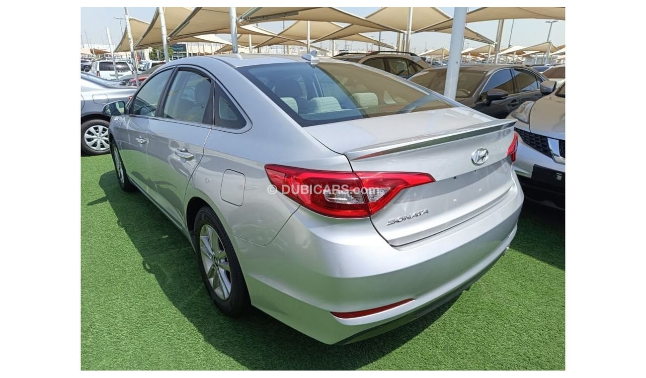Hyundai Sonata GLS car in excellent condition with no accidents