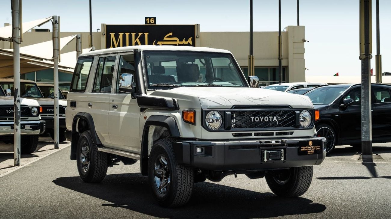 تويوتا لاند كروزر 70 LC 76 || 4.0 || MT || 2024
