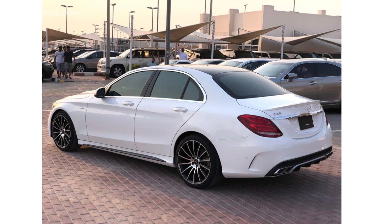 مرسيدس بنز C 300 السيارة بحالة ممتازة