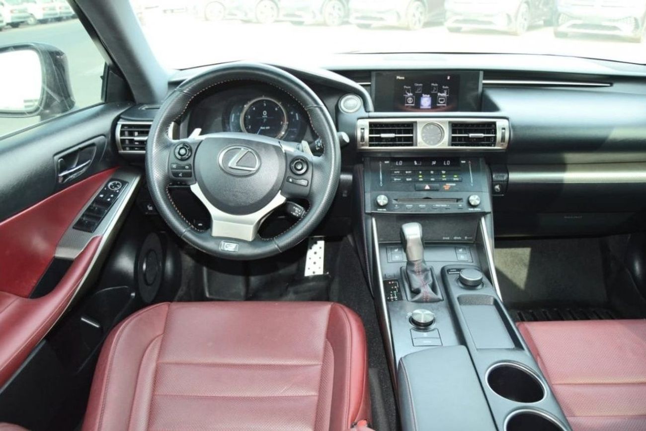 لكزس IS 250 Full option clean car