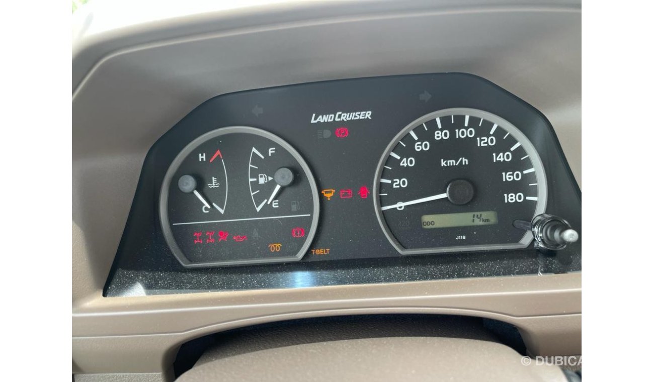 تويوتا لاند كروزر بيك آب TOYOTA LAND CRUISER PICK UP DIESEL 4.2L V6 GCC WITH DIFFLOOK AND POWER WINDOWS