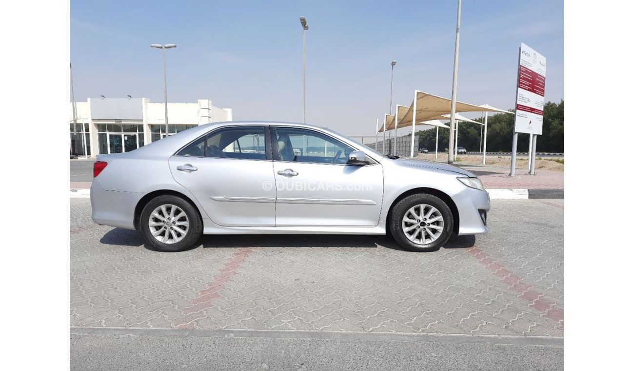 Toyota Camry Toyota camery 2012 gcc SE+ very celen car