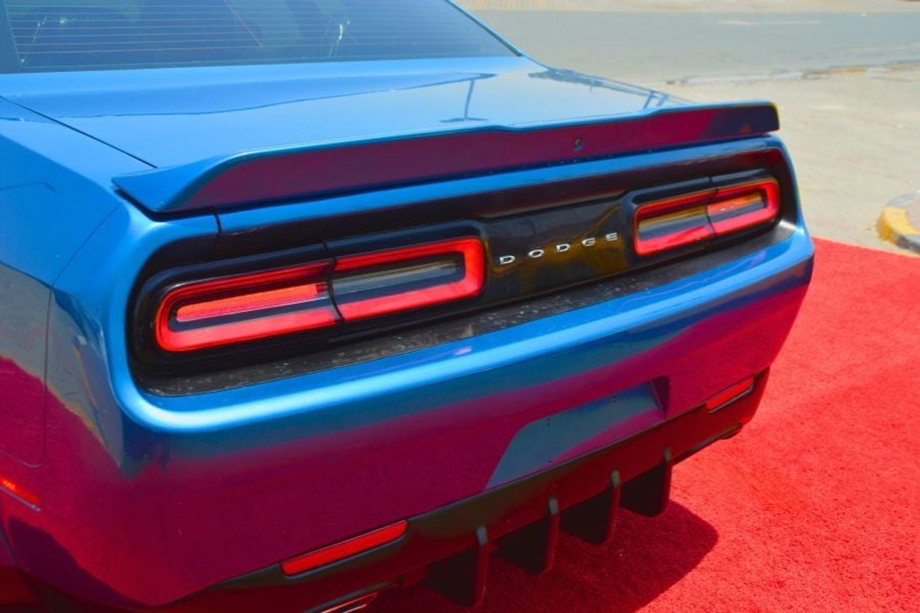 Dodge Challenger SXT