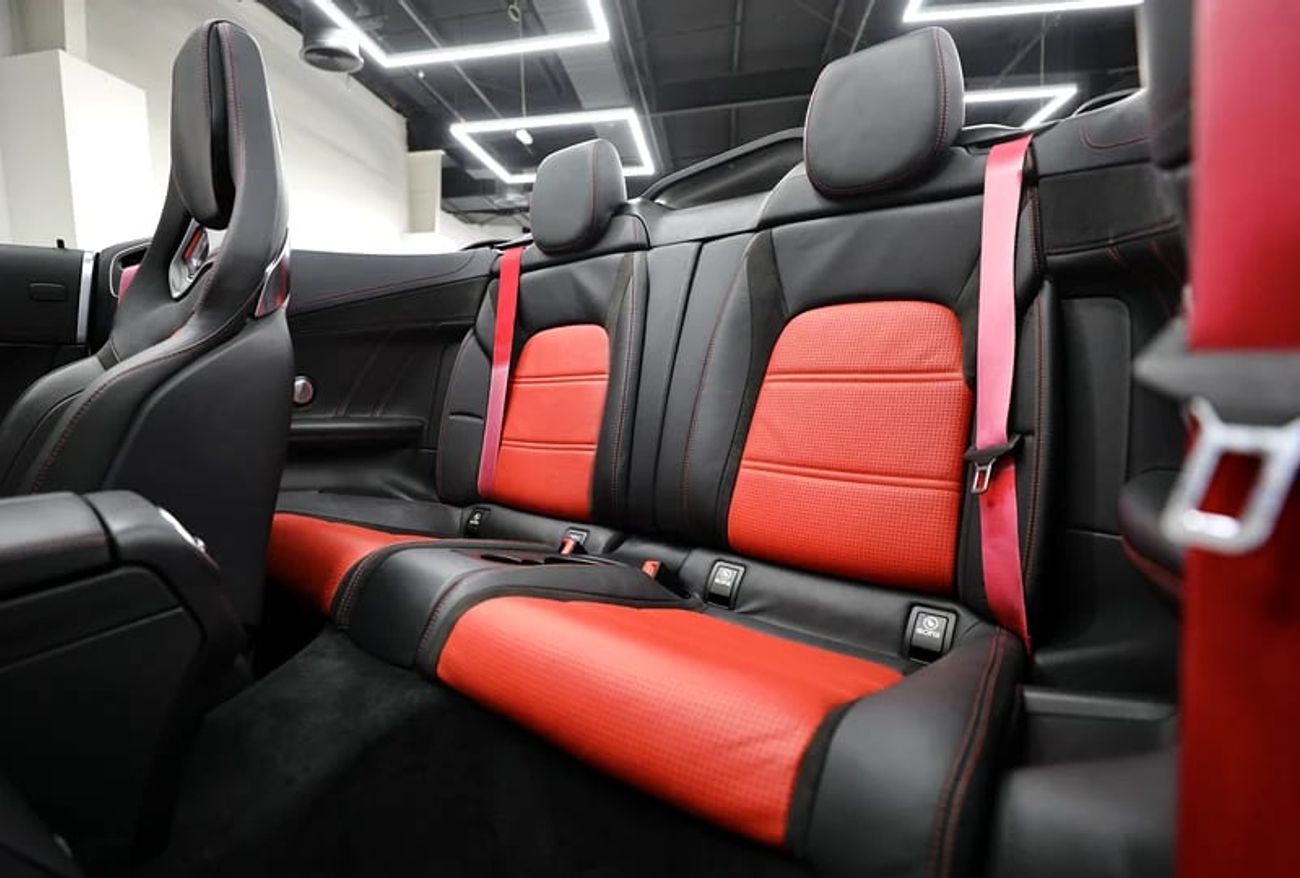 Mercedes-Benz C 63 AMG Std 4.0L Coupe