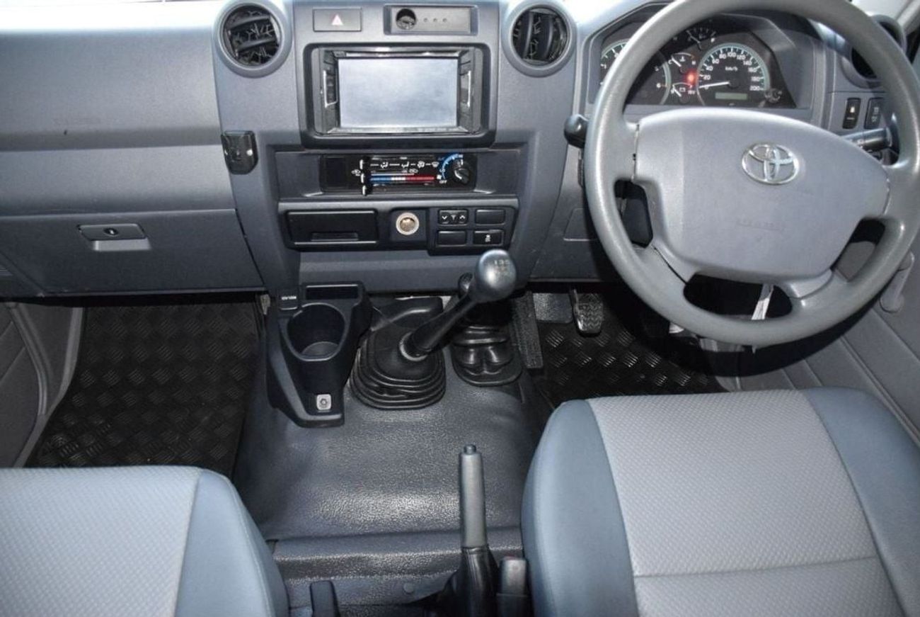 Toyota Land Cruiser Pick Up 2018 Toyota Land Cruiser Pick Up , 4dr Double Cab Utility, 4.5L 8cyl Diesel, Manual, Four Wheel Driv