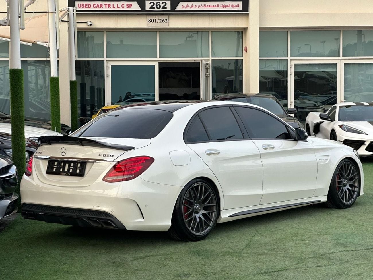 Mercedes-Benz C 63S AMG Std 4.0L (5 Seater)