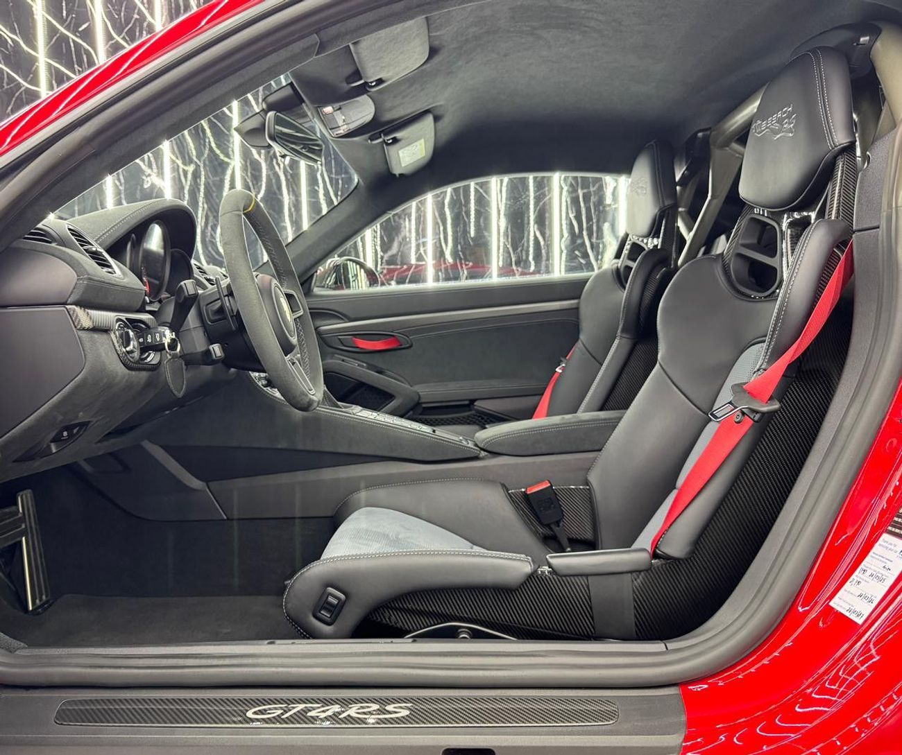 Porsche 718 Cayman GT4 RS 4.0L (493 HP) A/T