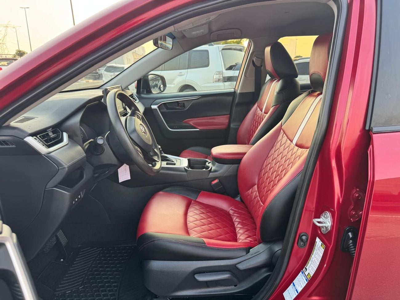 Toyota RAV4 LE  4WHEEL LADER SEATS CANADIAN SPECIFIC