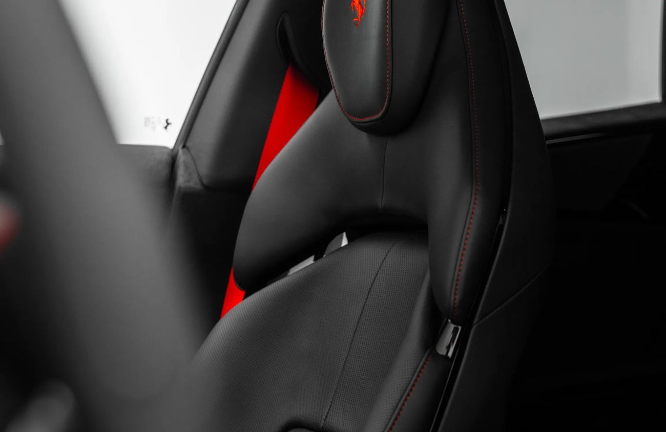 فيراري بوروسانجوي 6.5L V12 Naturally Aspirated Engine