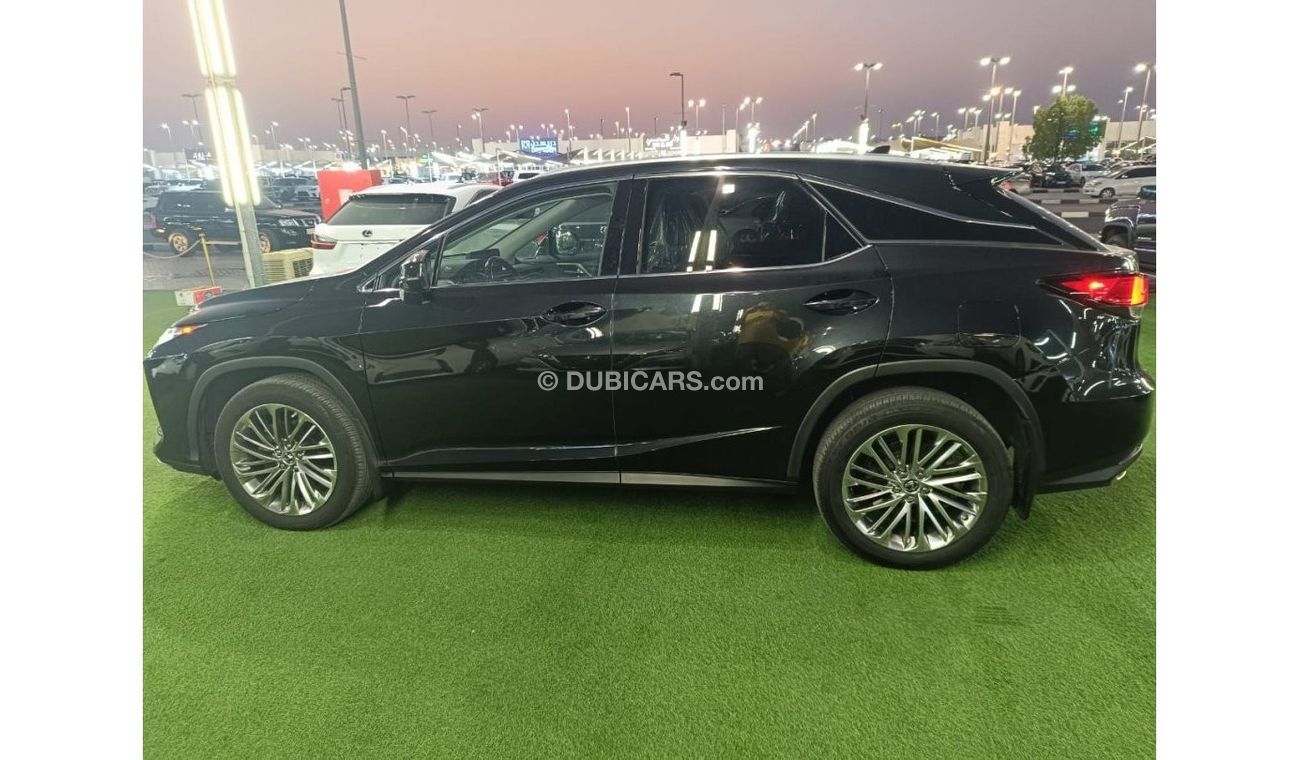 Lexus RX350 Platinum The car is very good, in perfect condition, looks clean from the outside and inside without