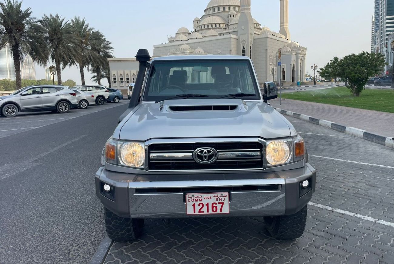 Toyota Land Cruiser Pick Up diesel 4.5 liter ,right hand drive ,silver color ,2018 model ,manual transmission