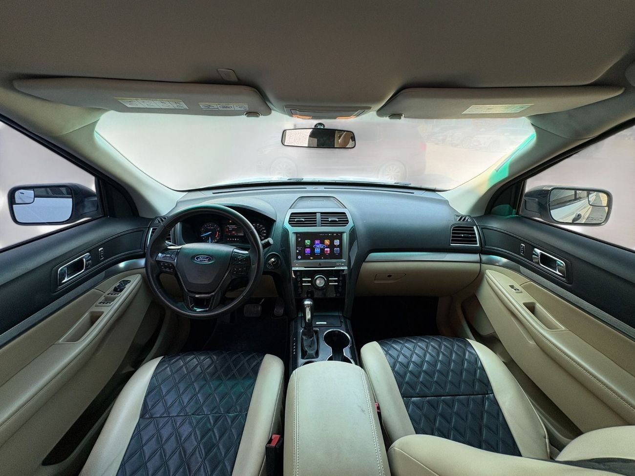 Ford Explorer FWD 3.5L V6 A/T | 2016 | GCC SPECS | WHITE EXTERIOR | AED 870 per month