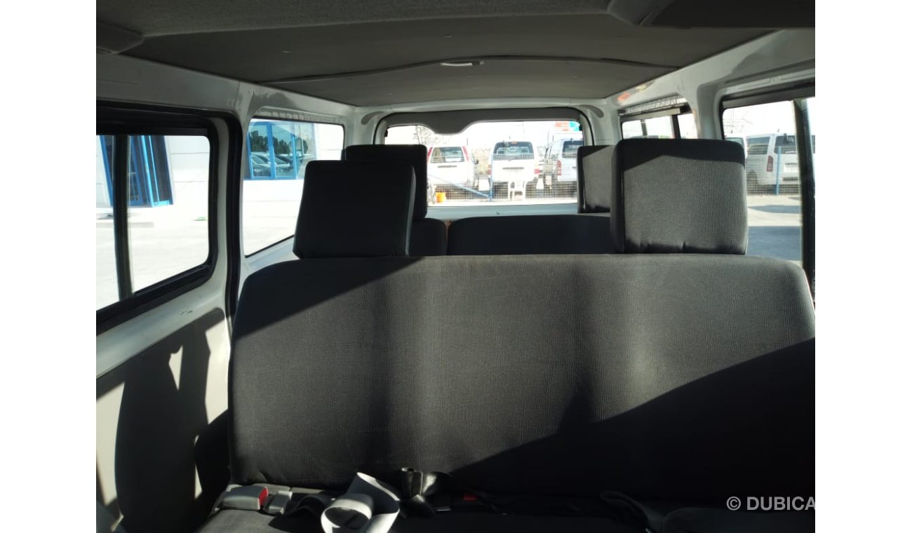 Toyota Hiace 2009,  [Left Hand Drive], Manual 2.7CC, Perfect Condition, 10 Seater, Diesel
