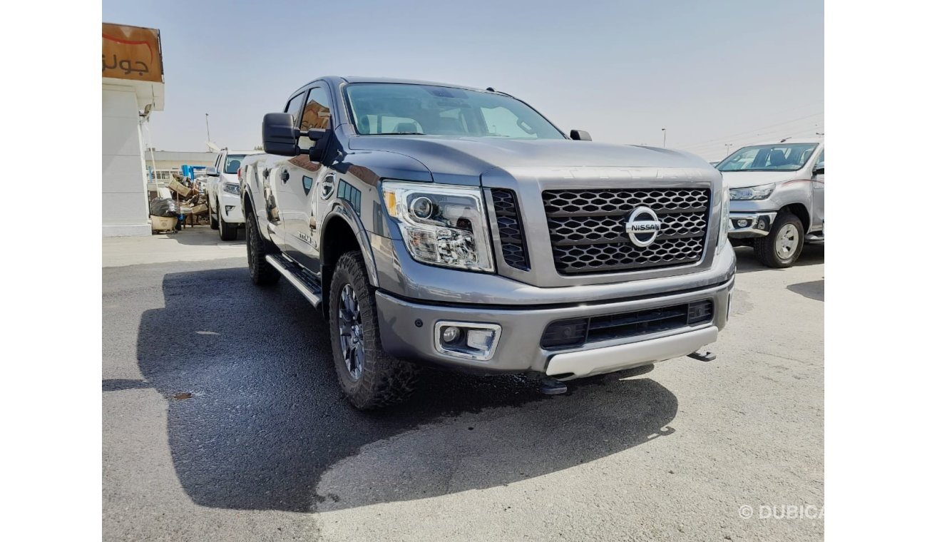 Nissan Titan 2017 MODEL 5.8L  PRO  V8