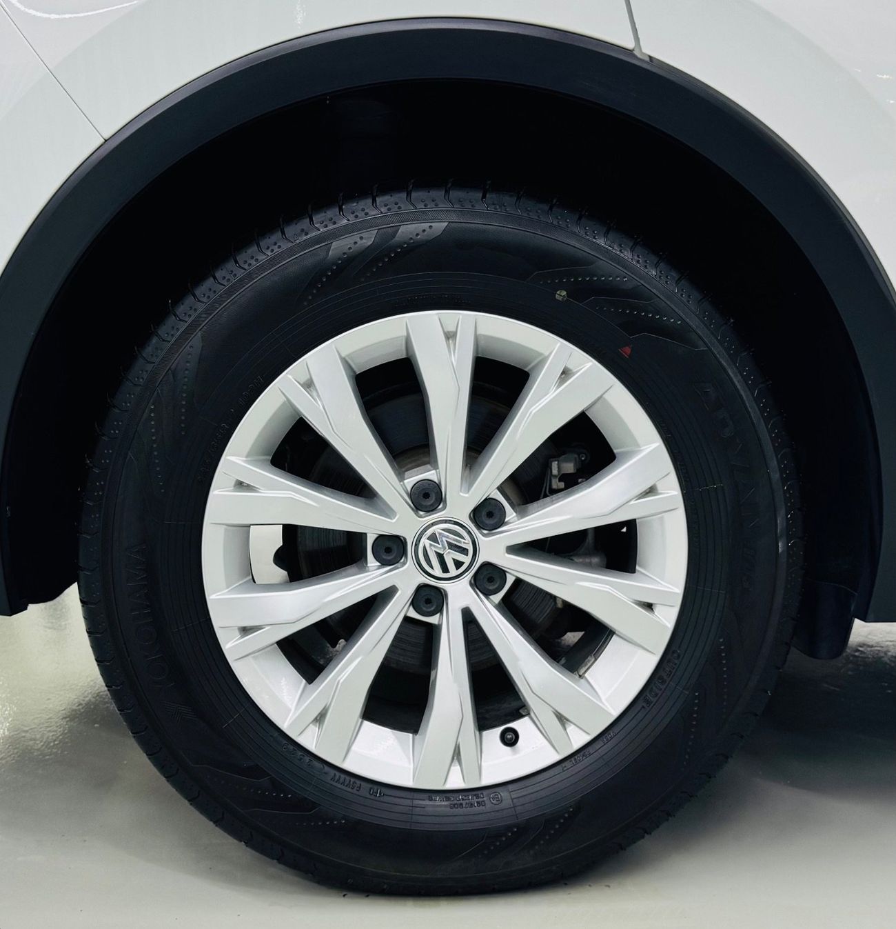 Volkswagen Tiguan S 1.4L