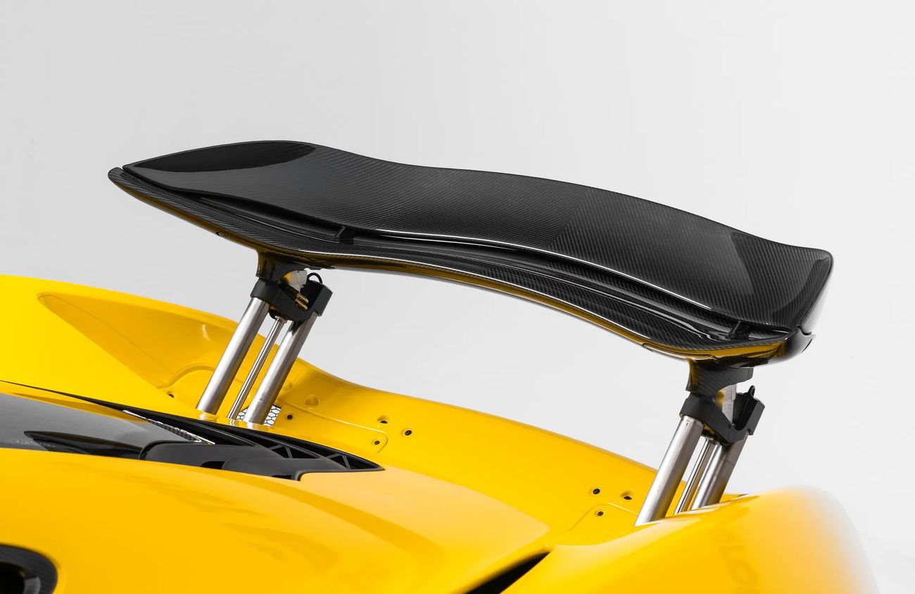 مكلارين P1 3.8L V8 Twin-Turbocharged + Electric Motor