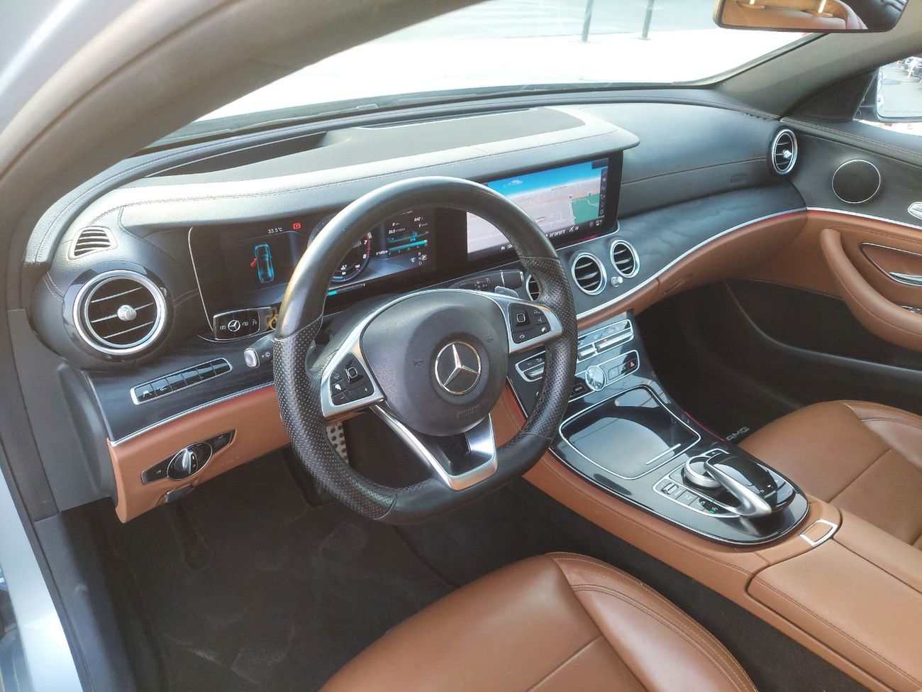 Mercedes Benz E200 AMG