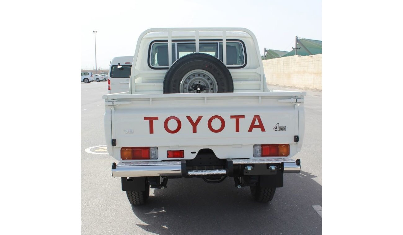 Toyota Land Cruiser Pick Up 4.5L MID OPTIONS V8 DIESEL
