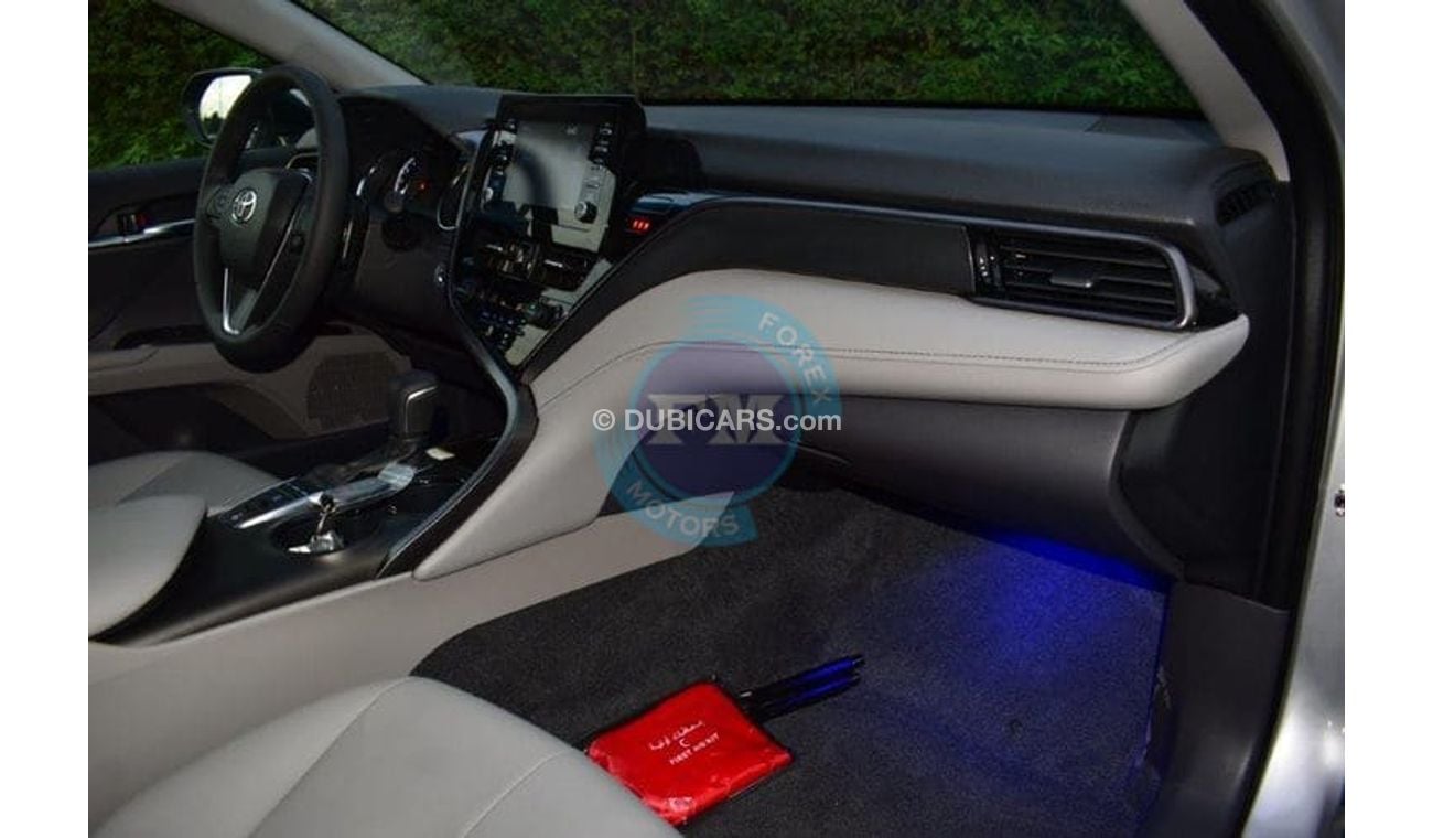 Toyota Camry SE 2.5L AT