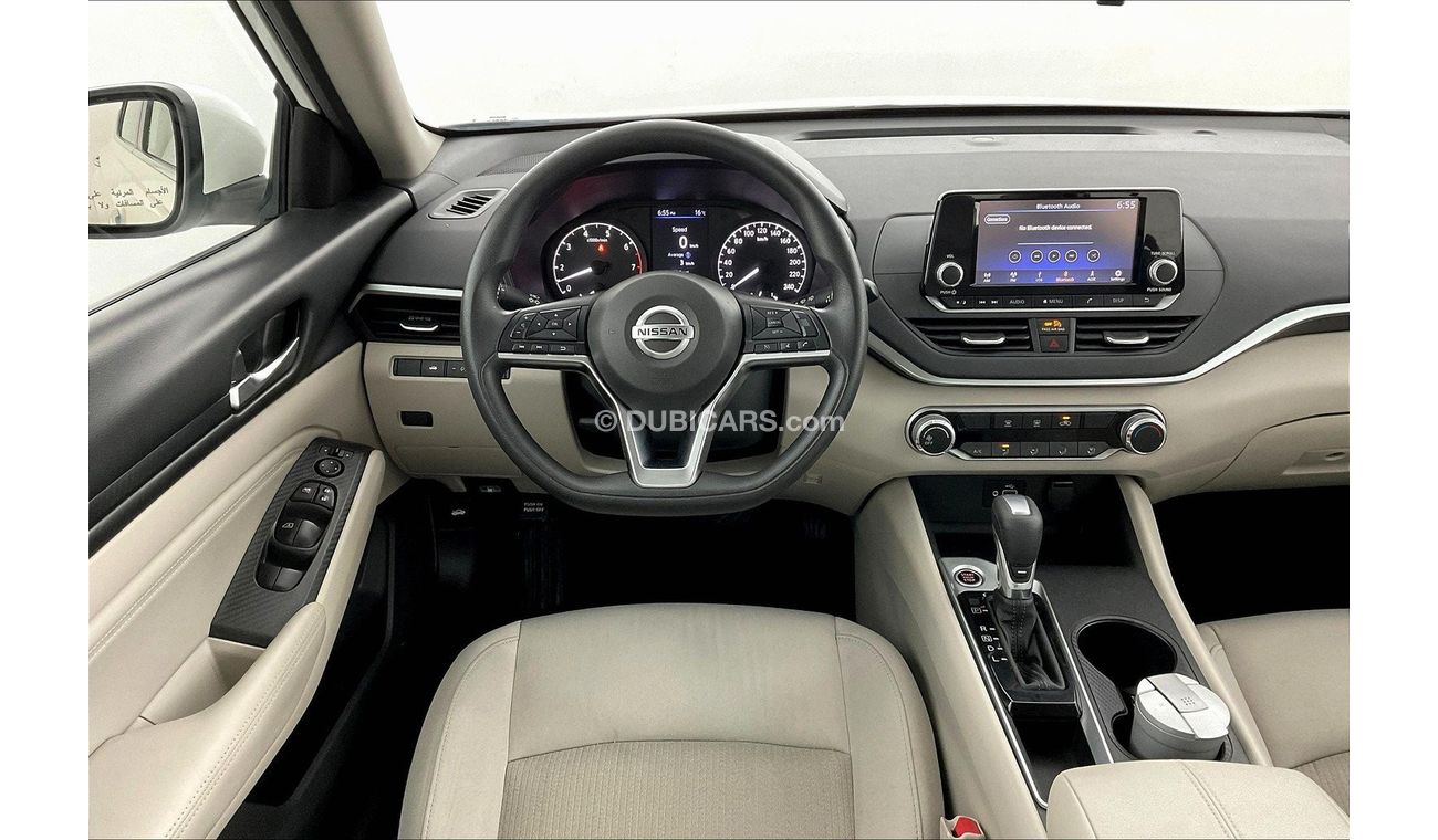 Nissan Altima S W/ Alloy Wheels