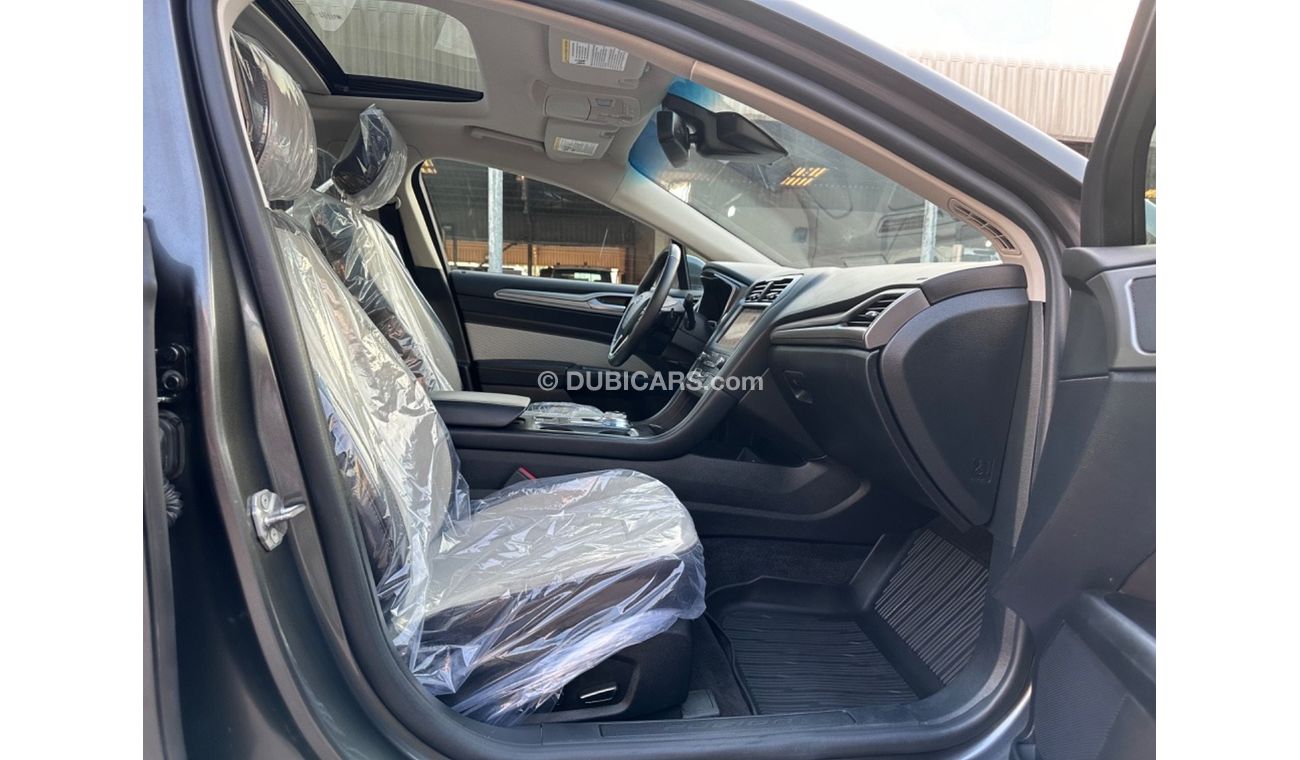 Used Ford Fusion 2019 for sale in Dubai - 682757