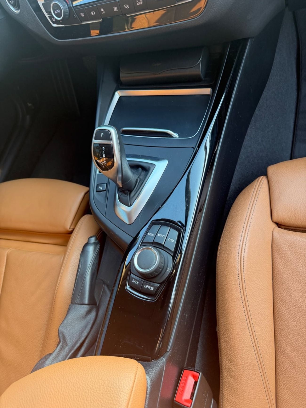 BMW 220i SPORT LINE