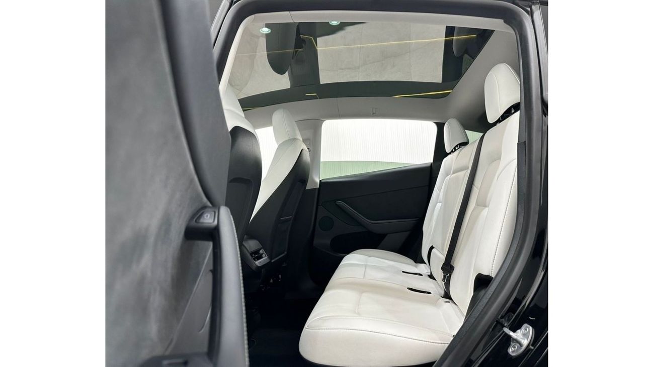 Tesla Model Y 2023 Tesla Model Y Long Range Dual Motor, March 2027 Tesla Warranty, Autopilot, Low Kms, GCC