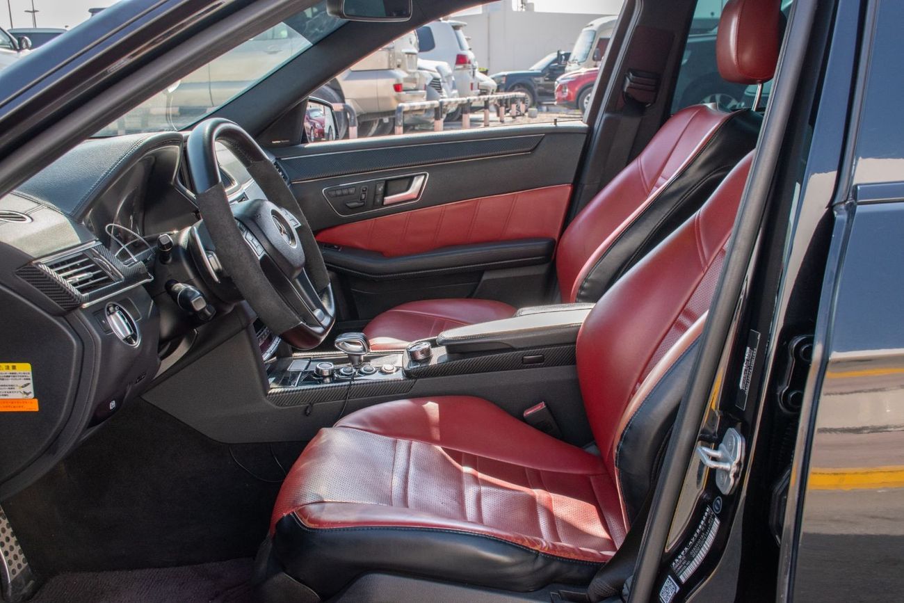 Mercedes-Benz E 63 AMG Std