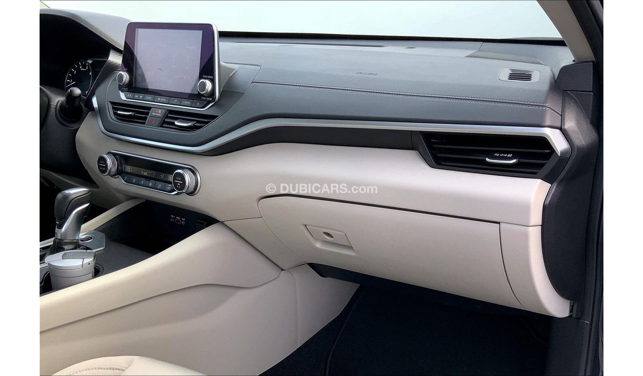 نيسان ألتيما SV