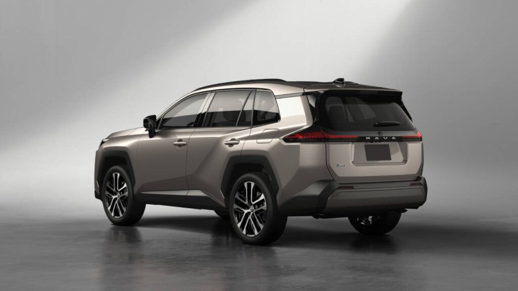 تويوتا راف ٤ exterior - Rear Left Angled