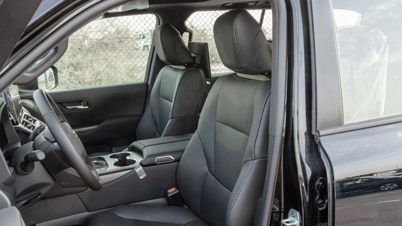 تويوتا لاند كروزر GXR 2026 Toyota Land Cruiser GXR 3.5L AT Petrol (Black-Black)