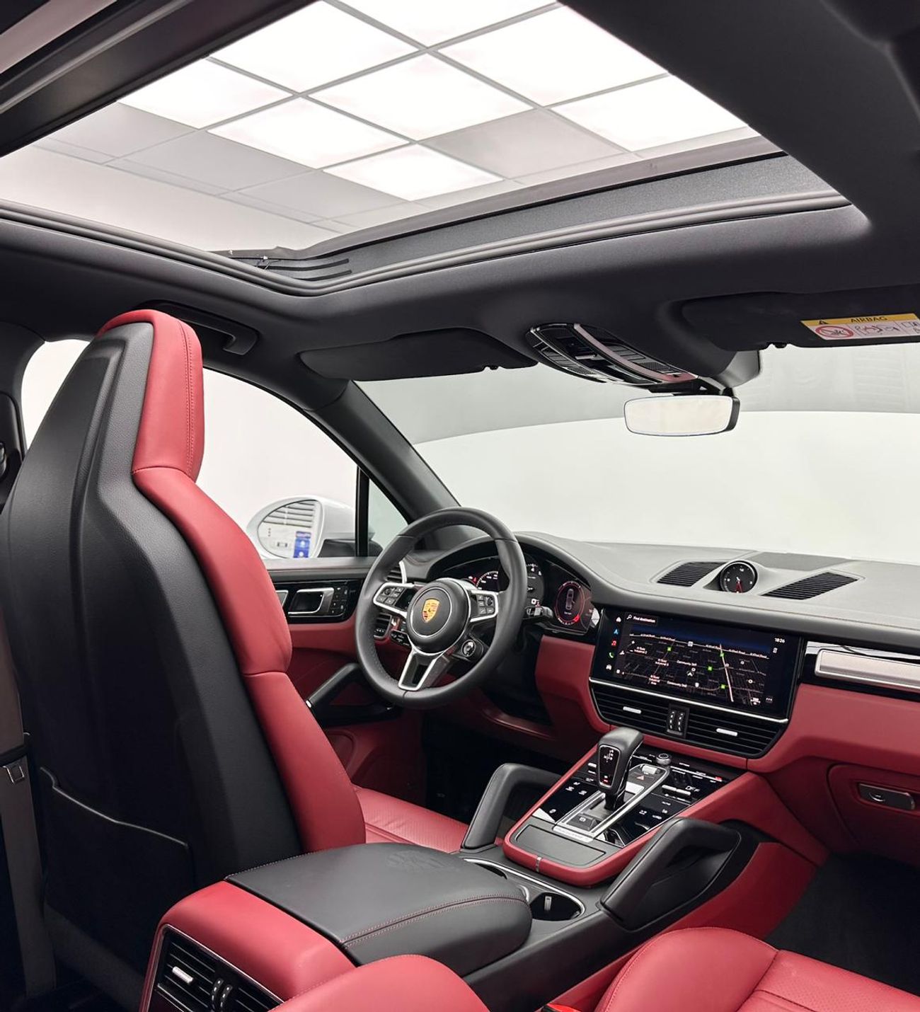 Porsche Cayenne 2022 Porsche Cayenne Platinum Edition, One Year Warranty Unlimited, Porsche Full Service History, Ex