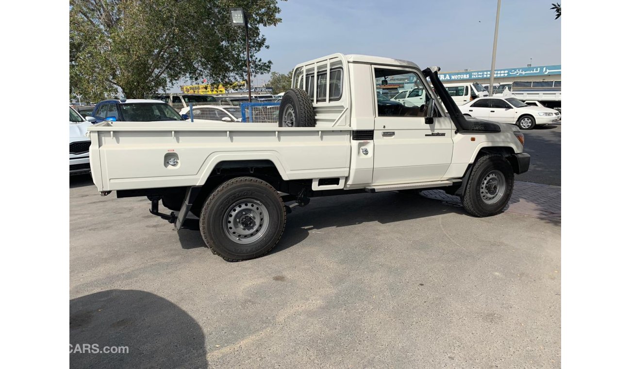 Toyota Land Cruiser Pick Up 4x4 diesel douple cab